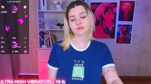 Snapshot of cutie_mili chatting on February 2025 03:15:02 AM mili online show from February 2025 03:15:02 AM