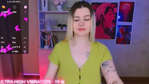 Snapshot of cutie_mili chatting on March 2025 04:49:01 AM mili online show from March 2025 04:49:01 AM