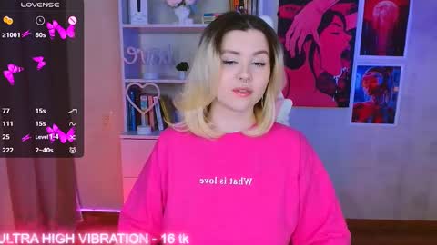 Snapshot of cutie_mili chatting on March 2025 06:46:01 AM mili online show from March 2025 06:46:01 AM