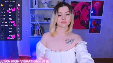 Snapshot of cutie_mili chatting on March 2025 12:31:02 PM mili online show from March 2025 12:31:02 PM