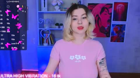 Snapshot of cutie_mili chatting on March 2025 06:21:01 AM mili online show from March 2025 06:21:01 AM