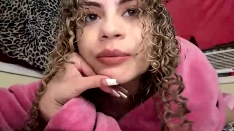 Snapshot of cutiekaylee chatting on December 2025 03:02:02 AM cutiekaylee online show from December 2025 03:02:02 AM