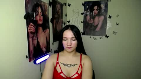 Snapshot of cutielady_ chatting on October 2025 06:51:01 PM Emma online show from October 2025 06:51:01 PM