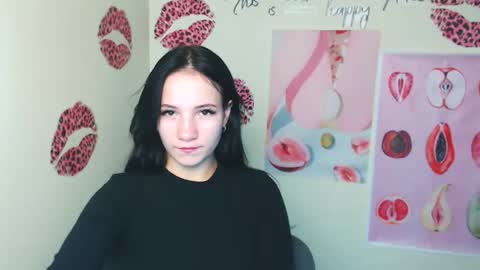 Snapshot of cutielady_ chatting on November 2025 01:00:02 PM Emma online show from November 2025 01:00:02 PM