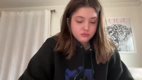 Cutieoggg420 online show from February 2026 07:36:02 PM