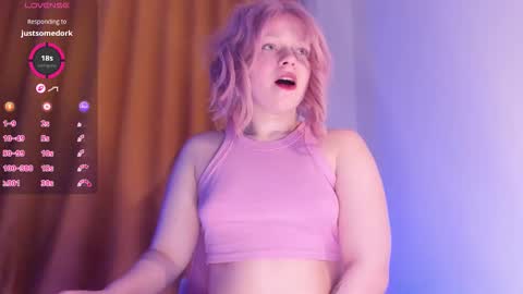 Snapshot of cutiesue chatting on February 2026 12:39:02 AM CutieSue online show from February 2026 12:39:02 AM