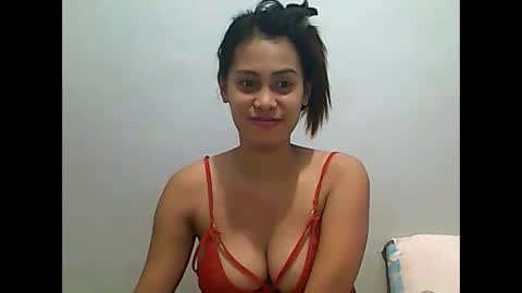 Snapshot of cutietrina chatting on December 2024 11:24:01 PM CutieTrina online show from December 2024 11:24:01 PM