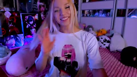 Nora online show from December 2024 12:45:02 AM