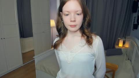 Snapshot of cuty_petite chatting on March 2026 05:44:01 AM Anne online show from March 2026 05:44:01 AM