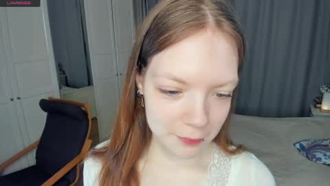 Snapshot of cuty_petite chatting on June 2026 05:31:02 AM Anne online show from June 2026 05:31:02 AM