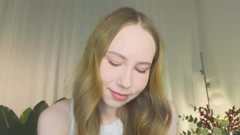 Snapshot of cuute_angell chatting on March 2026 05:10:02 PM Virginia See you on Sunday online show from March 2026 05:10:02 PM