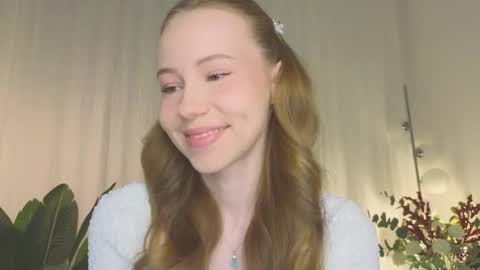 Snapshot of cuute_angell chatting on March 2026 05:05:02 PM Virginia See you on Sunday online show from March 2026 05:05:02 PM