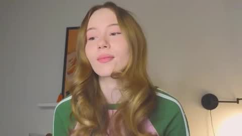 Snapshot of cuute_angell chatting on March 2026 05:25:01 PM Virginia See you on Sunday online show from March 2026 05:25:01 PM