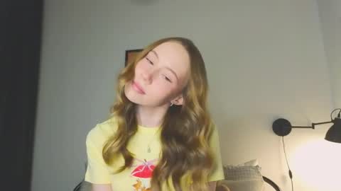 Snapshot of cuute_angell chatting on April 2026 05:10:01 PM Virginia See you on Sunday online show from April 2026 05:10:01 PM