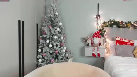 Cwen online show from January 2026 08:27:02 AM