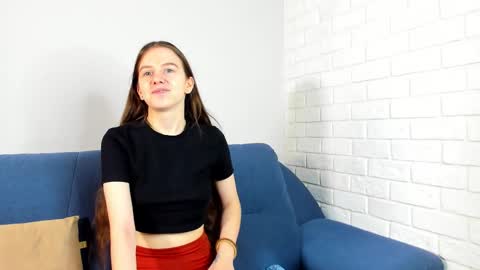 Ashly online show from December 2025 07:10:01 PM