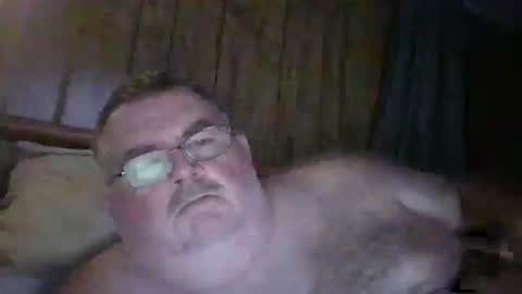 Snapshot of cwill27837 chatting on December 2024 03:18:02 AM cwill27837 online show from December 2024 03:18:02 AM