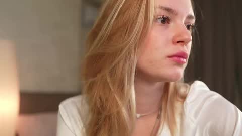 Snapshot of cyberheart_ chatting on October 2025 04:18:01 PM EMILY online show from October 2025 04:18:01 PM