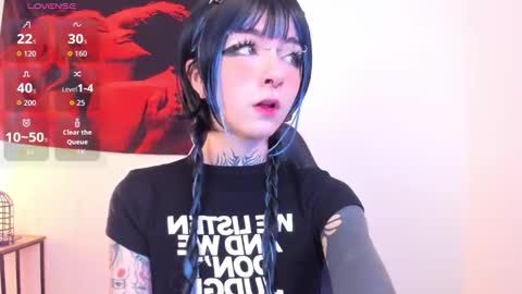 Snapshot of cyberia____________________ chatting on November 2025 03:40:01 AM cel I am independent Help me reach 200 thumbs up uwu online show from November 2025 03:40:01 AM