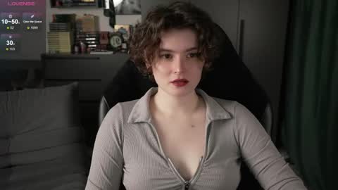 Helen Blossom online show from April 2026 01:45:02 PM