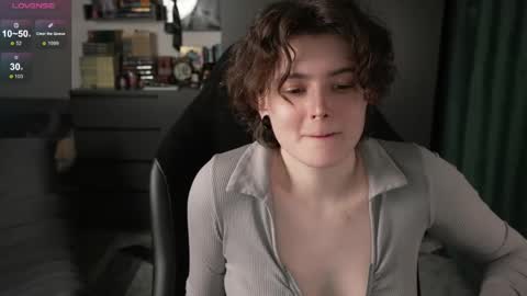 Helen Blossom online show from April 2026 09:39:33 PM