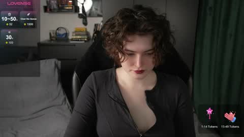 Snapshot of cybersamuraii chatting on April 2026 02:15:01 PM Helen Blossom online show from April 2026 02:15:01 PM