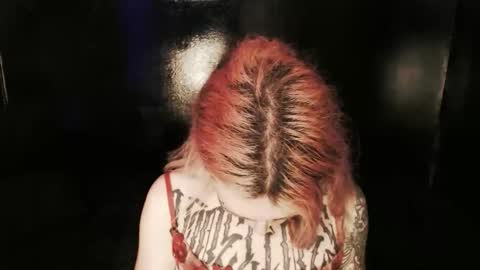 Nikki online show from November 2025 09:13:02 PM