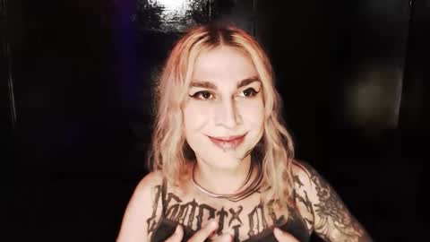 Nikki online show from November 2025 11:51:02 PM