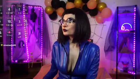 Lily Goddess online show from November 2025 04:14:02 AM