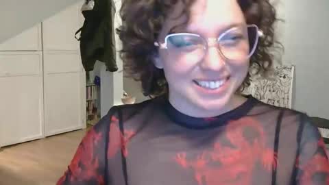 cyborgdyke online show from December 2025 12:41:02 AM