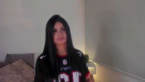 Cylie online show from December 2024 07:43:01 PM