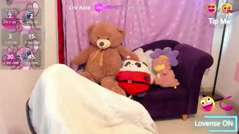 Snapshot of cynthiawatson_ chatting on December 2025 02:33:02 PM Cynthia online show from December 2025 02:33:02 PM