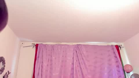 Snapshot of cynthiawatson_ chatting on December 2025 02:25:02 PM Cynthia online show from December 2025 02:25:02 PM