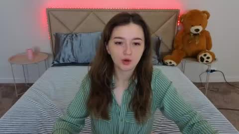 Snapshot of cyrenaluxe chatting on May 2026 05:34:02 AM Cyrena online show from May 2026 05:34:02 AM