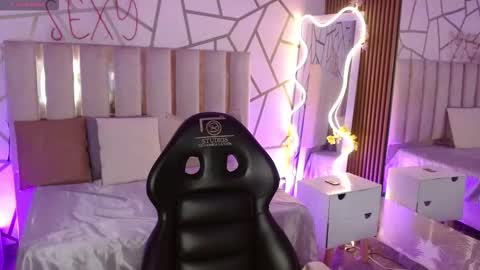 cyrus_tay online show from March 2026 12:53:02 PM