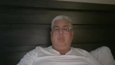 Snapshot of czar1974 chatting on January 2026 01:04:01 PM czar1974 online show from January 2026 01:04:01 PM