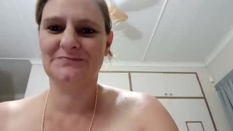 Snapshot of d4p_couple chatting on March 2025 08:12:01 PM Deb peter online show from March 2025 08:12:01 PM