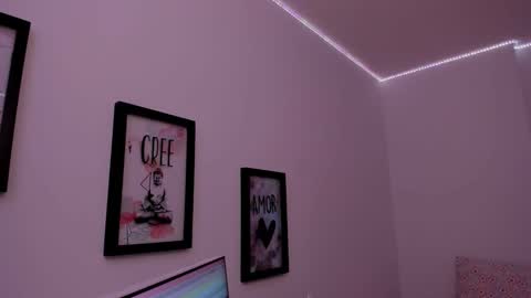 darling online show from December 2025 06:52:01 AM