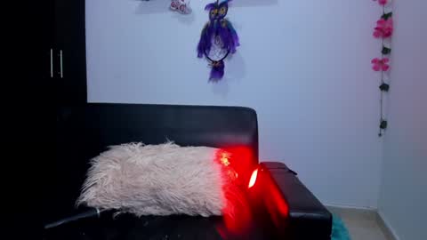 Ailyn  online show from December 2024 01:49:01 AM