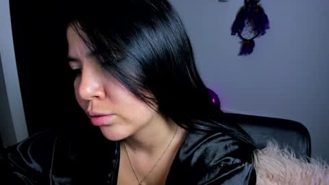 Ailyn  online show from January 2025 07:46:01 AM