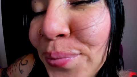 Ailyn  online show from January 2025 08:45:01 PM