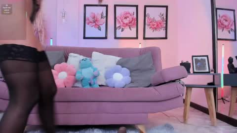Daniela  online show from June 2026 12:00:02 PM