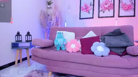 Snapshot of daaniela_moon chatting on June 2026 11:58:02 AM Daniela online show from June 2026 11:58:02 AM