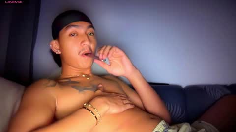   online show from October 2025 07:58:02 PM