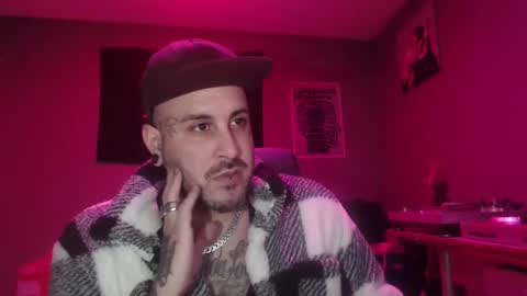 Snapshot of dabirdfree chatting on December 2024 08:25:02 PM Destroyer online show from December 2024 08:25:02 PM