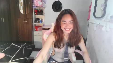 Lilith  online show from April 2026 06:49:02 PM