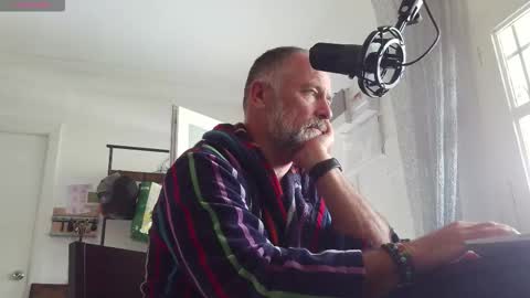 DaddyBear online show from November 2025 11:56:02 AM