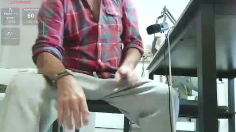DaddyBear online show from April 2026 09:27:01 AM