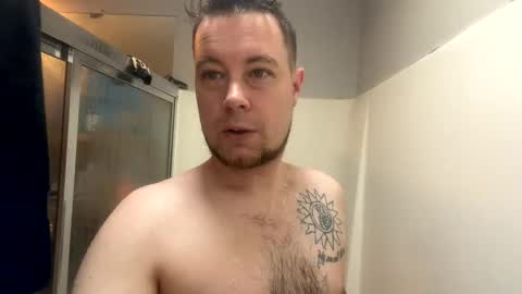 Snapshot of daddycam33 chatting on March 2026 03:27:01 PM DaddyCam33 online show from March 2026 03:27:01 PM