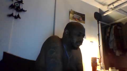 Snapshot of daddydickxm chatting on April 2026 08:23:02 AM daddydickxm online show from April 2026 08:23:02 AM